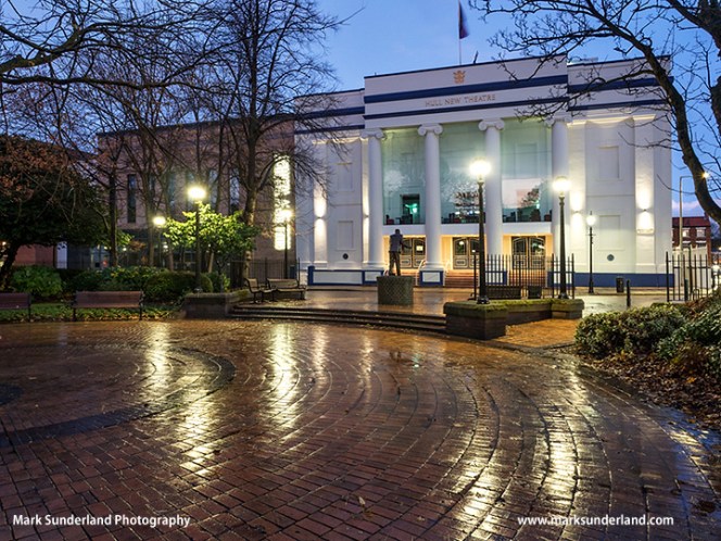 Hull New Theatre at Dusk