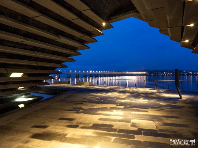 V&A Dundee Design Museum at Dusk