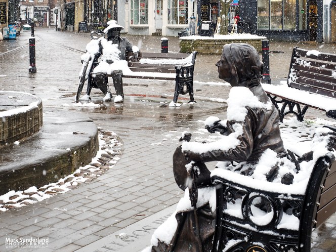 Snow Falling on Blind Jack and Mother Shipton in Knaresborough Market Place!